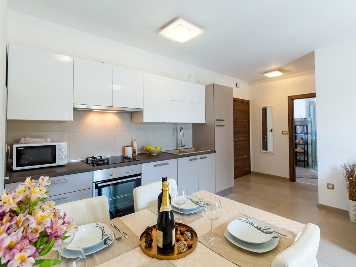 Apartments Gioia Poreč Dış mekan fotoğraf