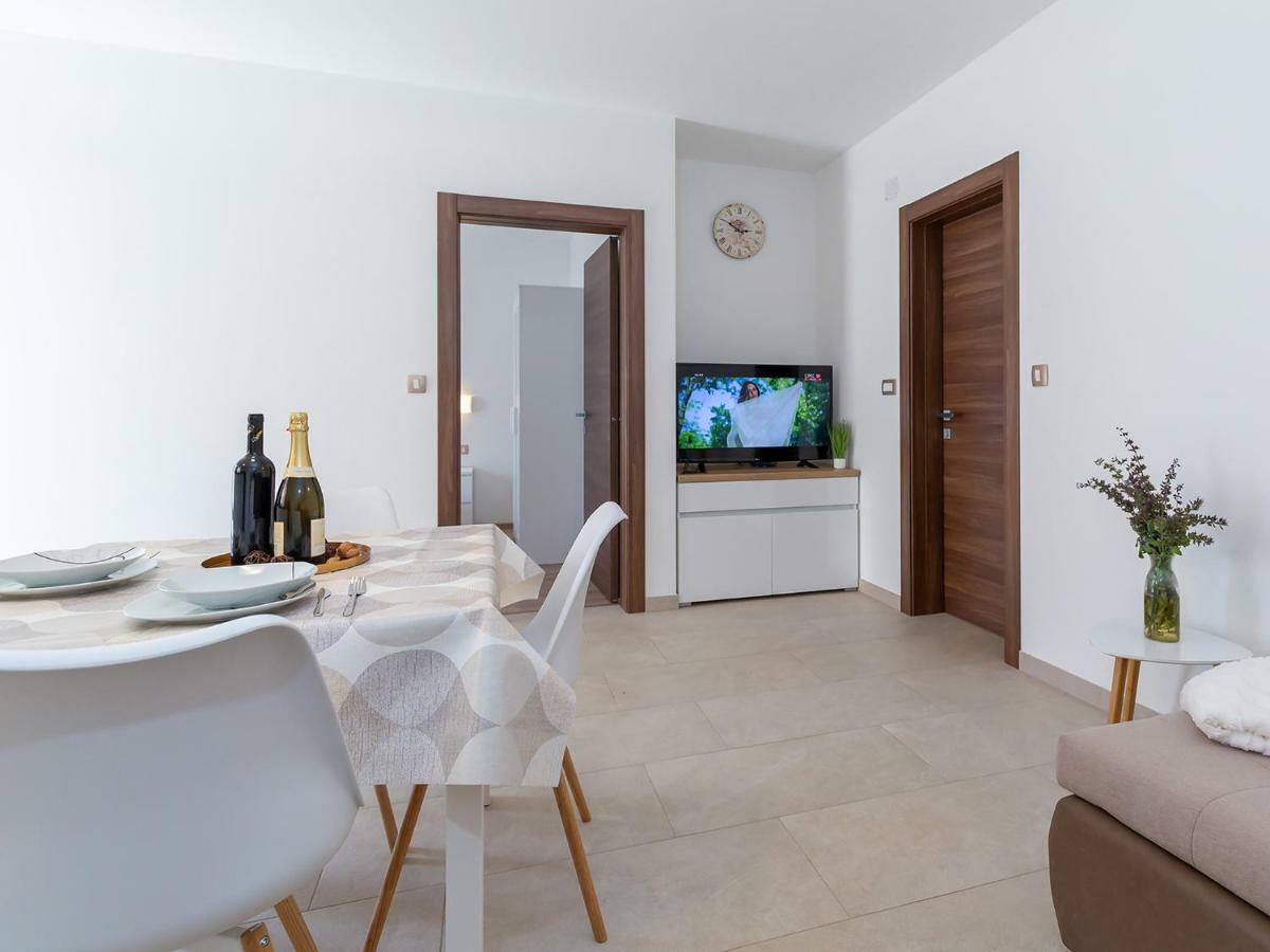 Apartments Gioia Poreč Dış mekan fotoğraf