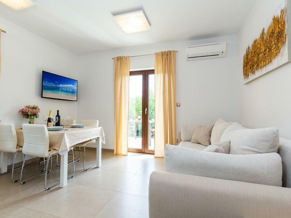 Apartments Gioia Poreč Dış mekan fotoğraf